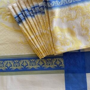 Garnier Thiebaut Table Linens and 12 Dinner Napkins